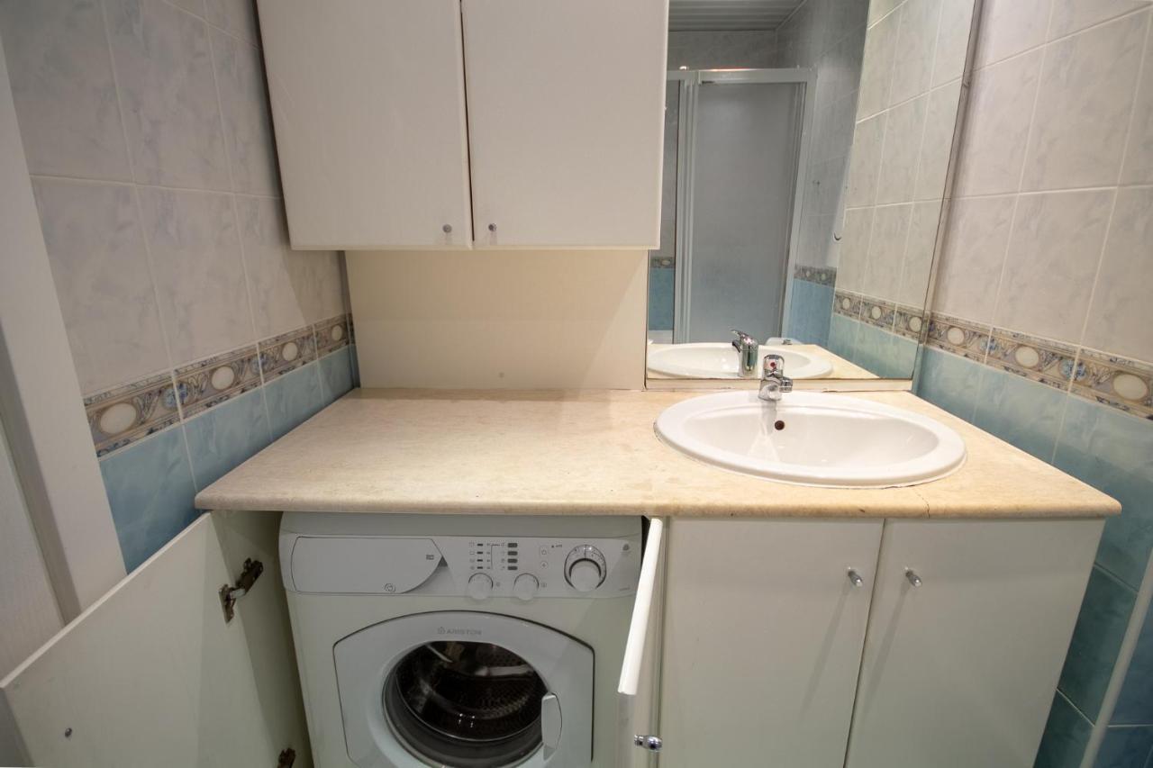 Studio Apartment With Balcony 300M From Beach Pantai Sunny Luaran gambar