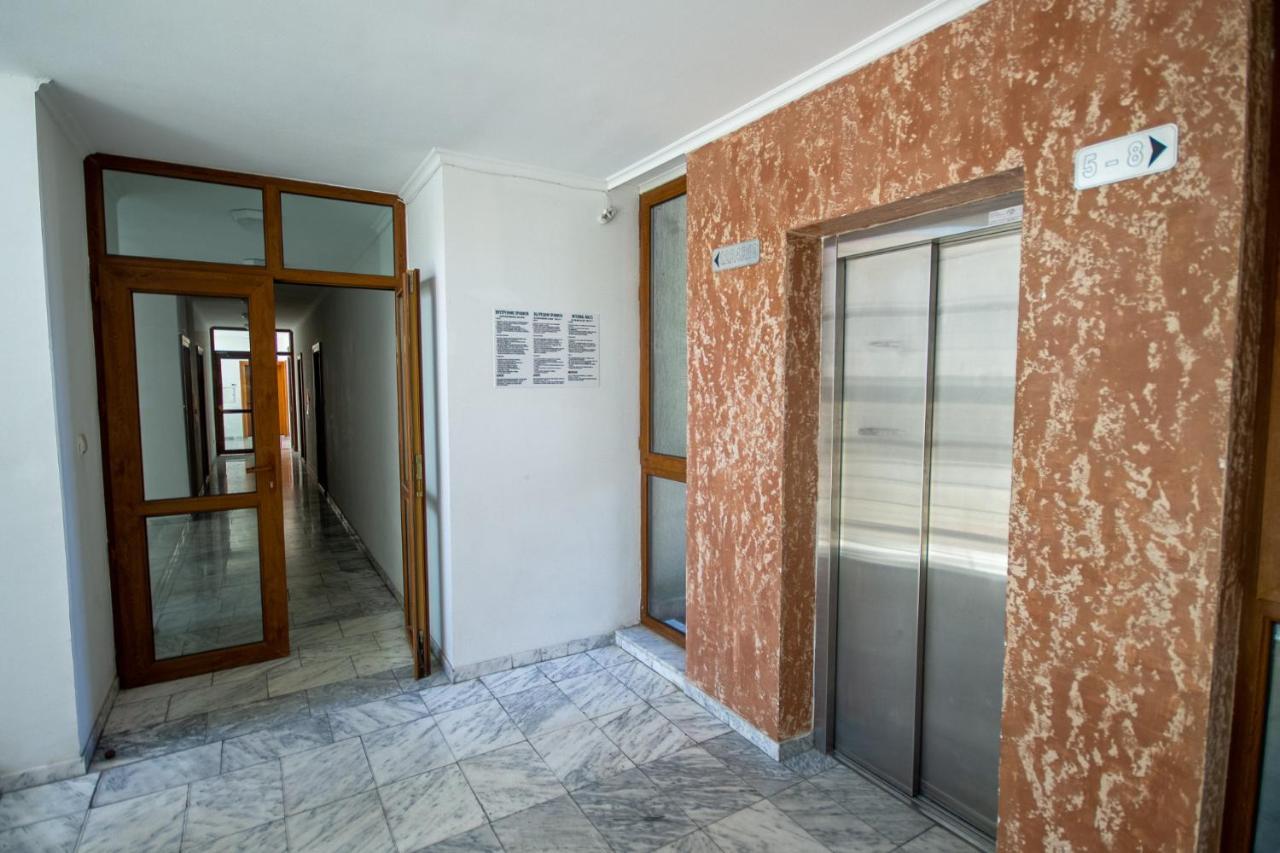Studio Apartment With Balcony 300M From Beach Pantai Sunny Luaran gambar