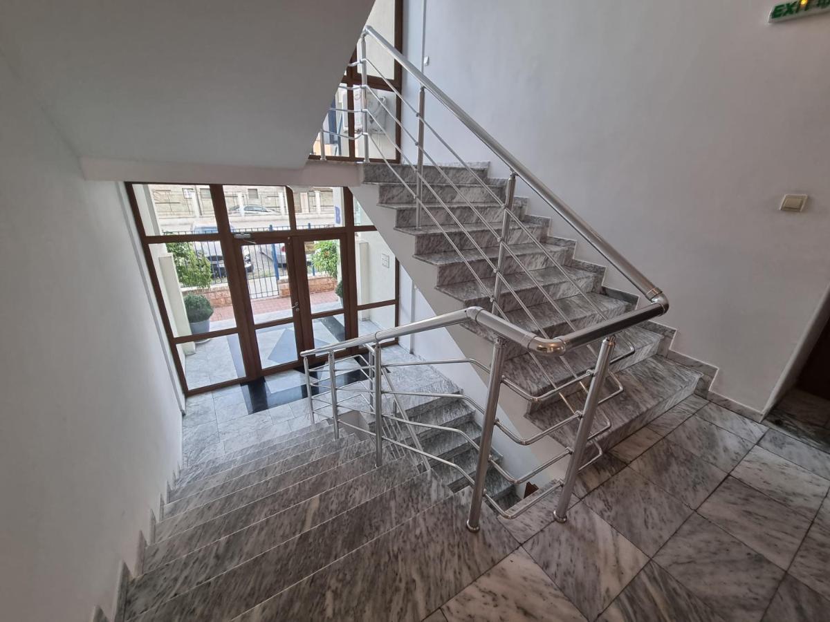 Studio Apartment With Balcony 300M From Beach Pantai Sunny Luaran gambar