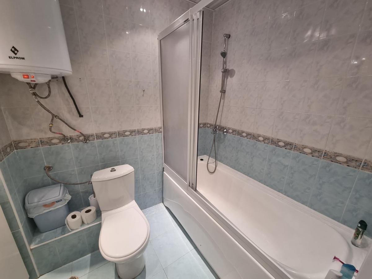 Studio Apartment With Balcony 300M From Beach Pantai Sunny Luaran gambar